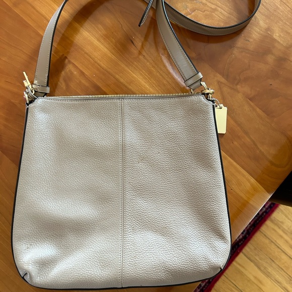 Kate Spade Hudson Shoulder Bag - Picture 2 of 4